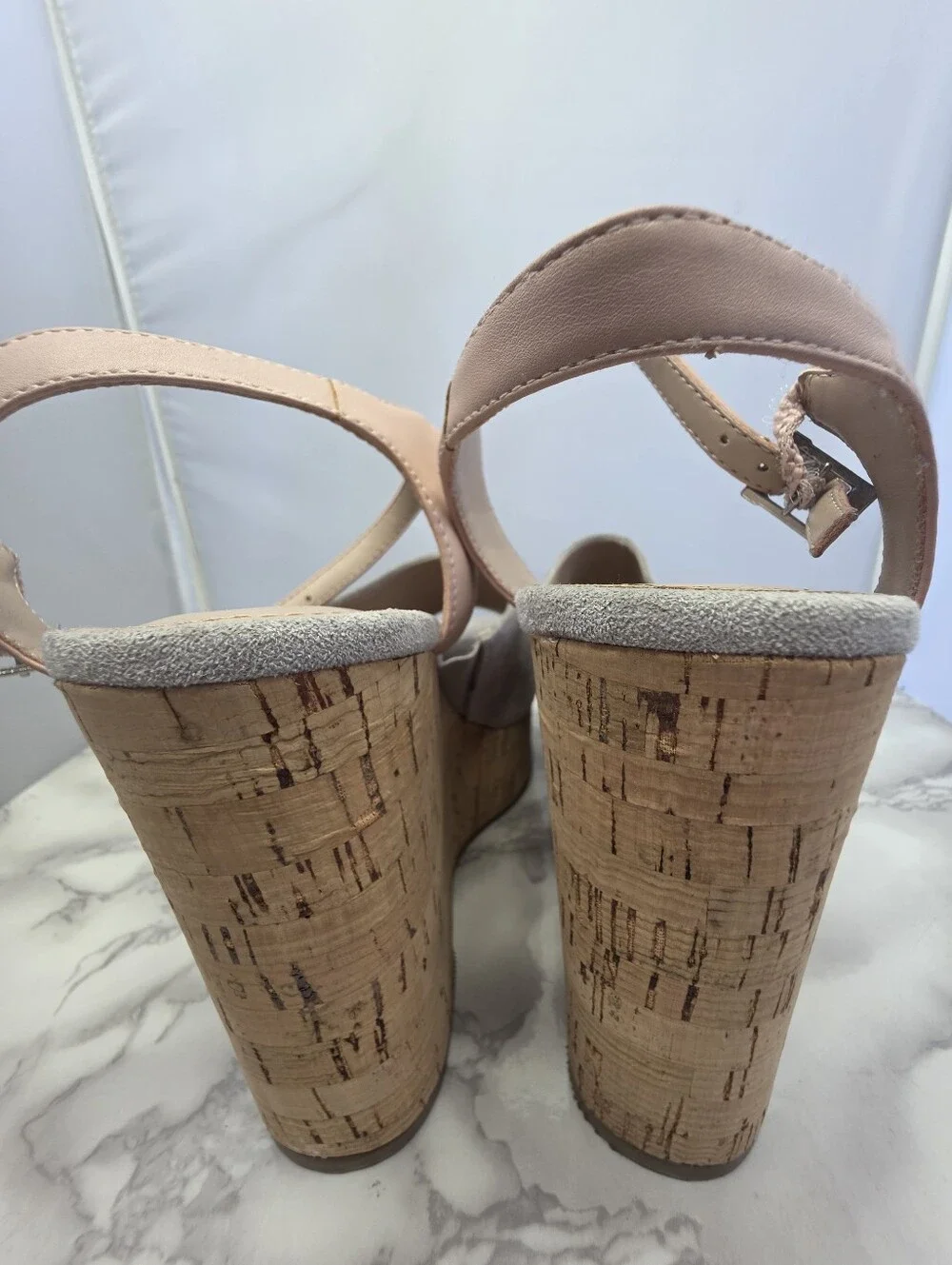 Charles by Charles David Dory platform wedge 7.5